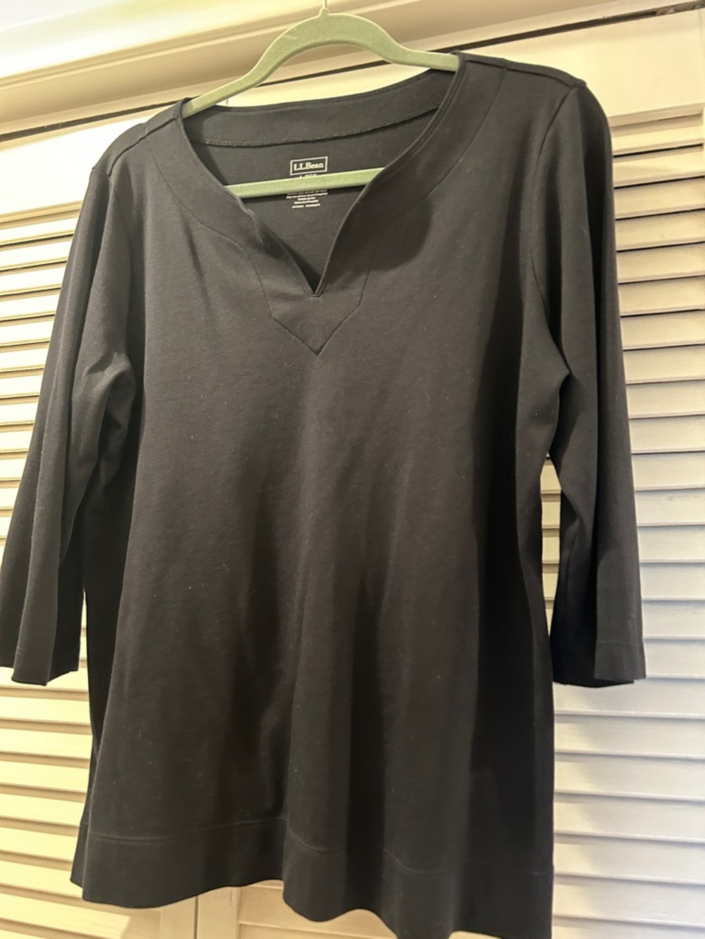 L.L. Bean Black Women's Long Sleeve V-Notch Tunic